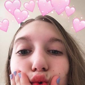 Meet your Posher, Keeley